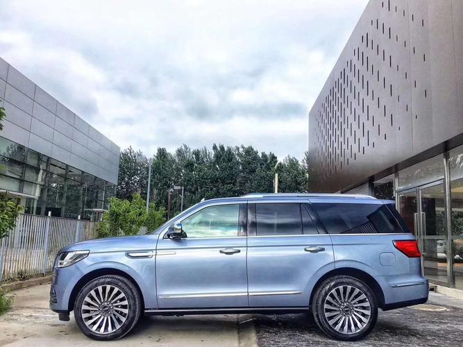 林肯领航员长轴版/林肯领航员2020款长轴距版