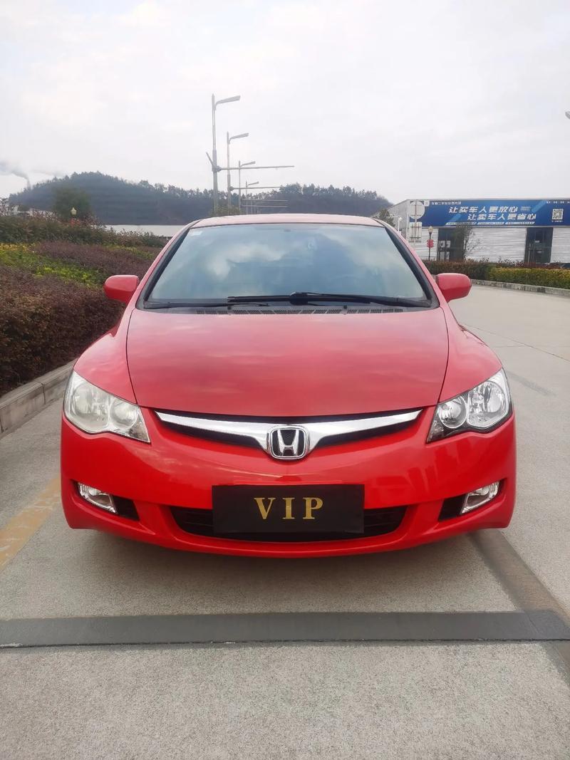 本田思铭2013款图片报价 本田思铭2014价格