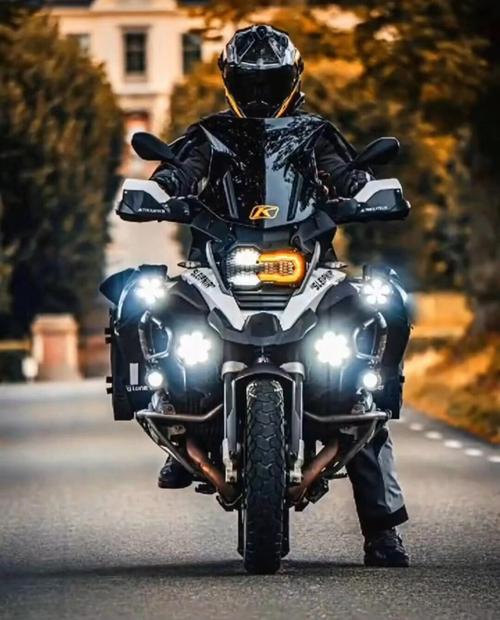 bmw摩托 BMW摩托车