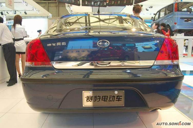 【哈飞赛豹v,哈飞赛豹车架号在哪里】