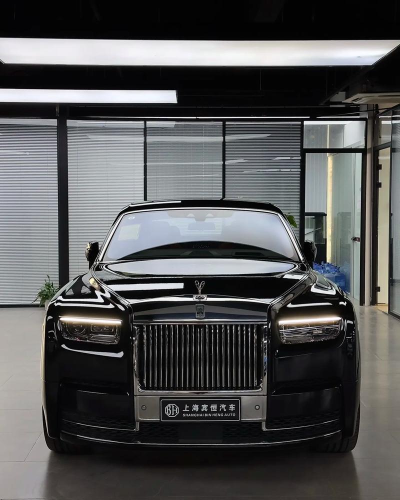 劳斯莱斯幻影汽车价格及图片 劳斯莱斯幻影汽车价格及图片大全