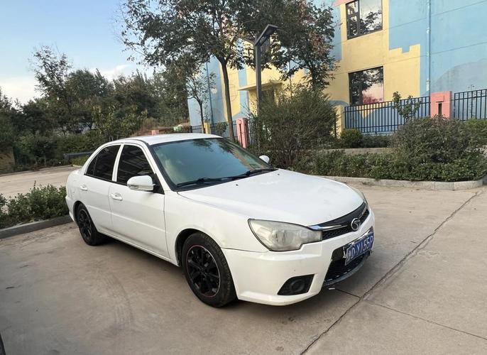 三菱菱悦v5报价及图片／三菱v5新车价格