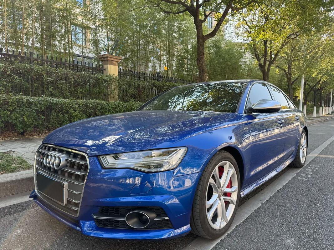 奥迪s6v8t多少钱一辆(奥迪s6多少钱一辆车)